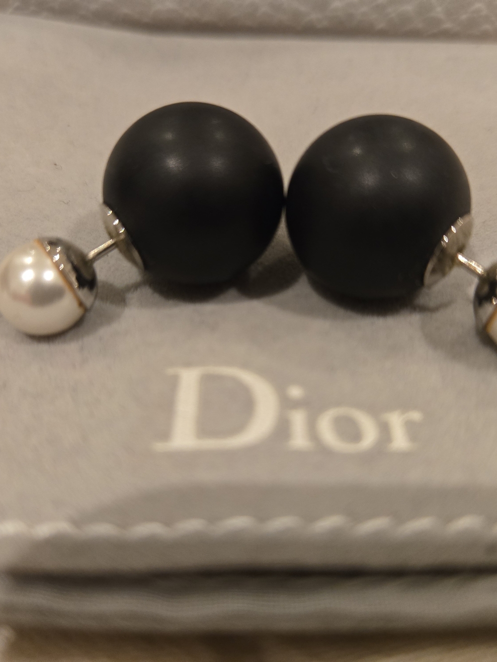 Dior Black & White Tribal Pearl Double-Sided Earrings - Picture 2 of 5